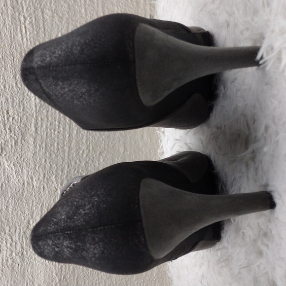 Dexflex Comfort Grey Metallic Suede Fabric Upper Almond Toe Side Zip Ankle Boot - Picture 6 of 15